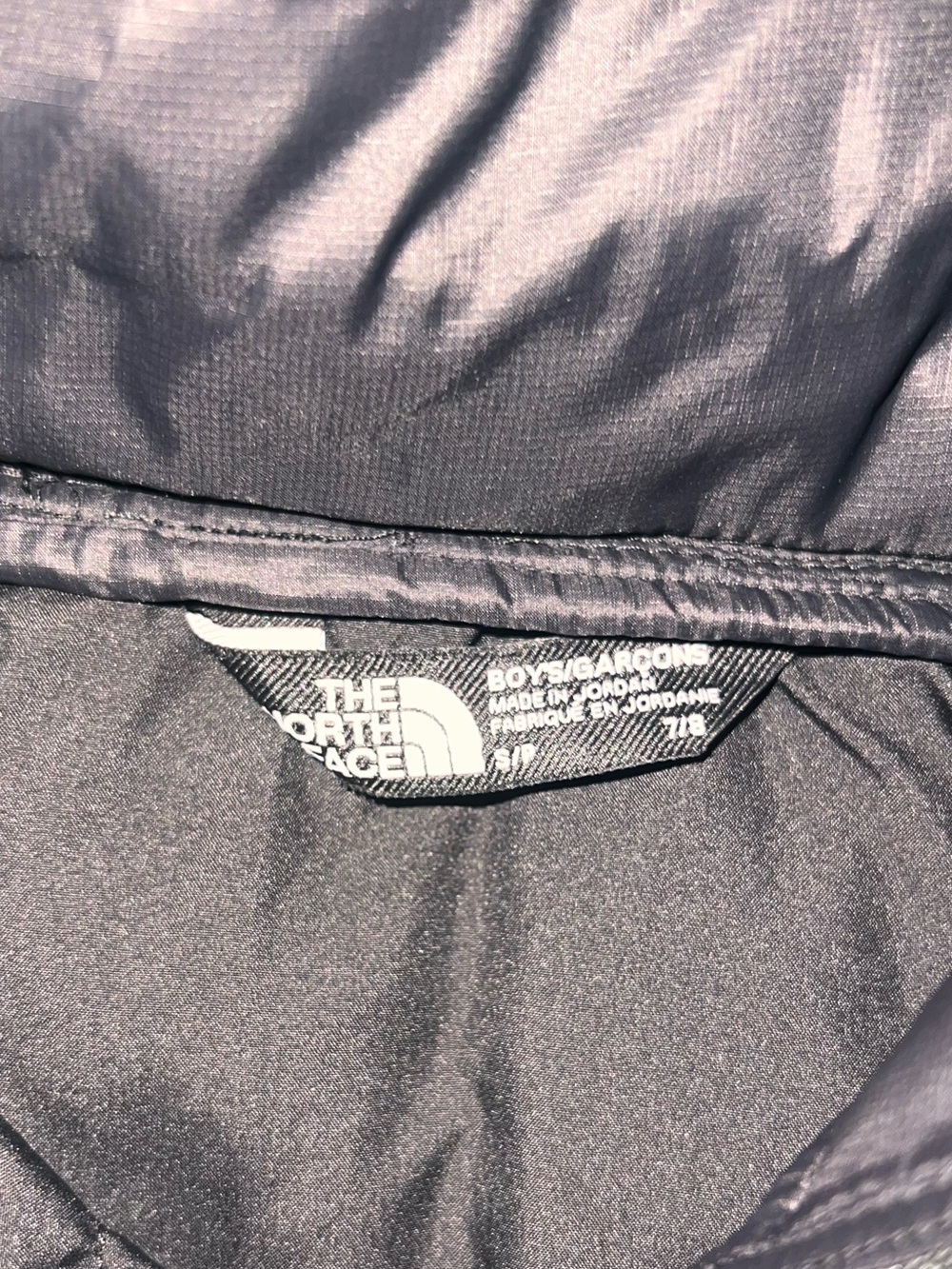 The North Face Kids Black Hooded Puffer Jacket - Picture 2 of 3